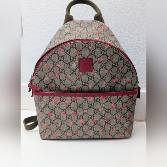Gucci GG Supreme Strawberry Backpack main image 4